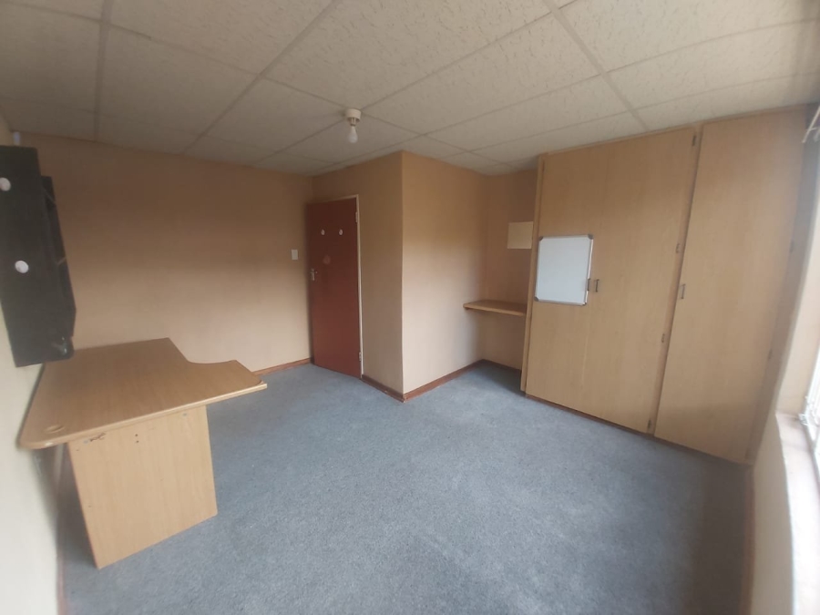 13 Bedroom Property for Sale in Universitas Free State
